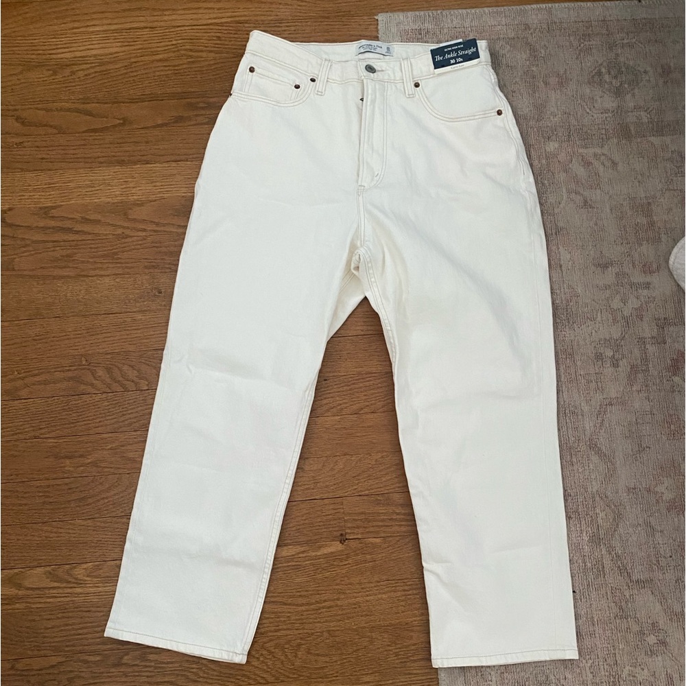 NWT Abercrombie Ulta high rise ankle straight jeans.